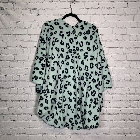 Story Teller Cheetah Cardigan Size 3x - Picture 2 of 4